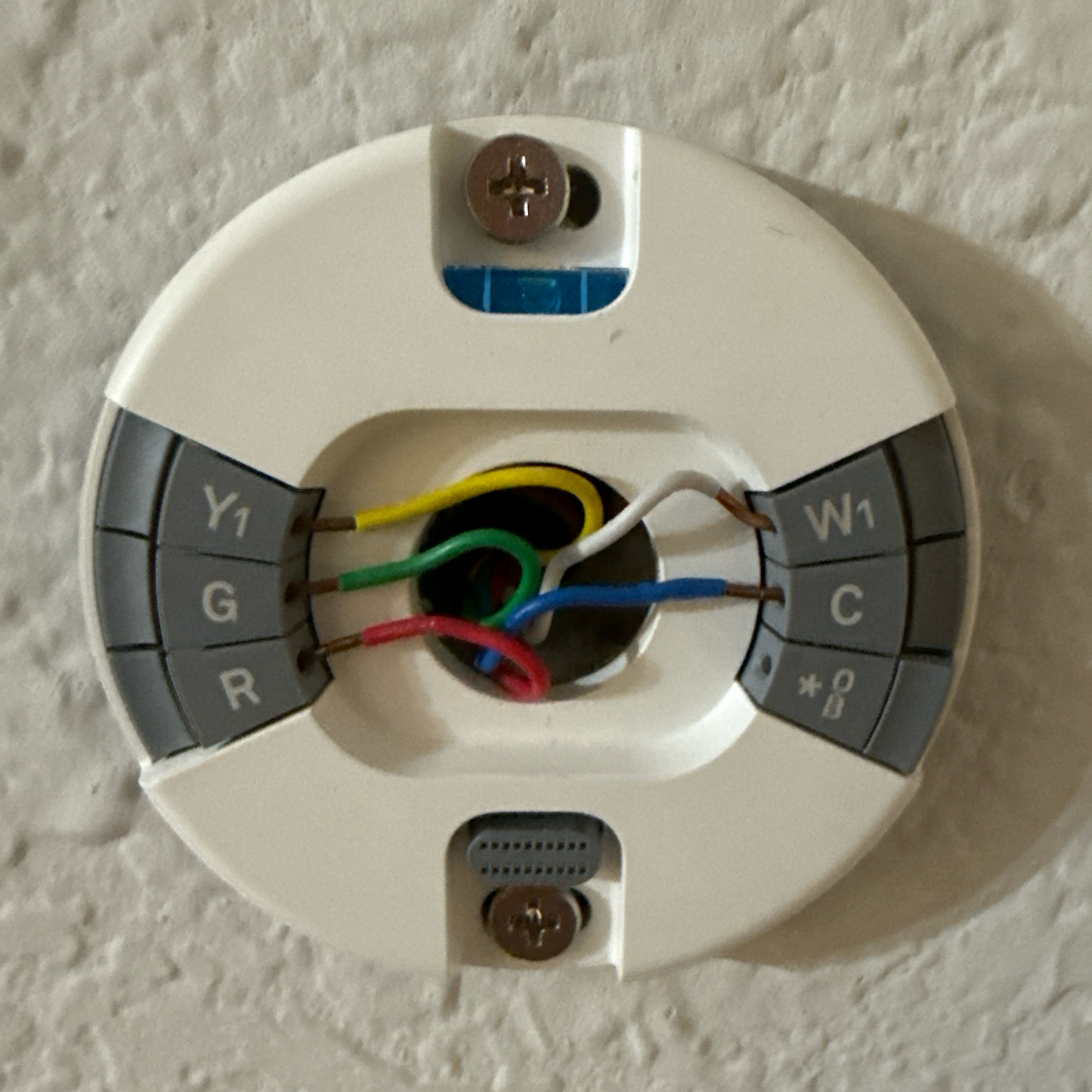 Google Nest E база